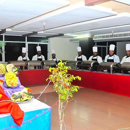 Hotel Central Park Ongole エクステリア 写真