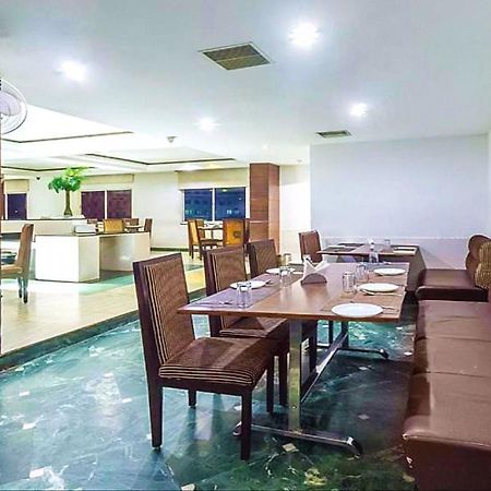 Hotel Central Park Ongole エクステリア 写真