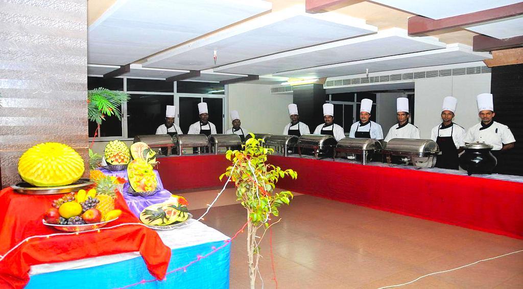 Hotel Central Park Ongole エクステリア 写真