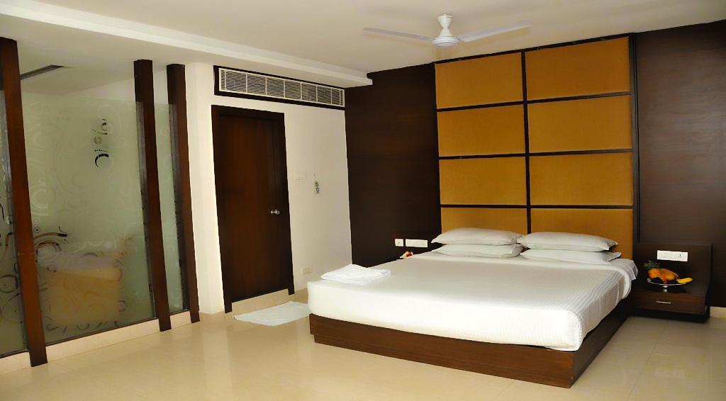 Hotel Central Park Ongole エクステリア 写真