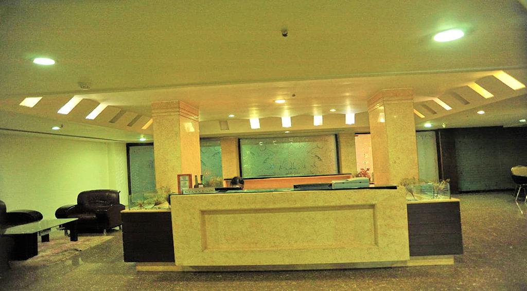 Hotel Central Park Ongole エクステリア 写真