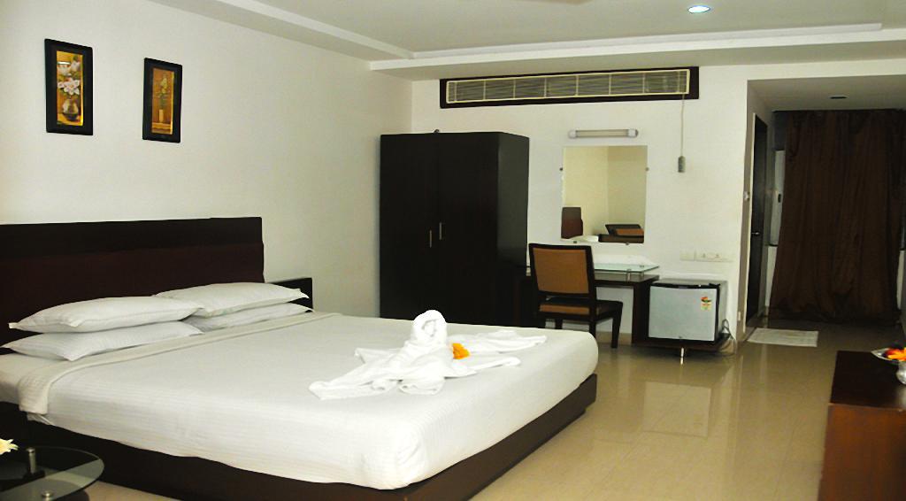 Hotel Central Park Ongole エクステリア 写真